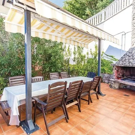 Holiday House In With Sea View Terrace Air Conditioning Wi Fi